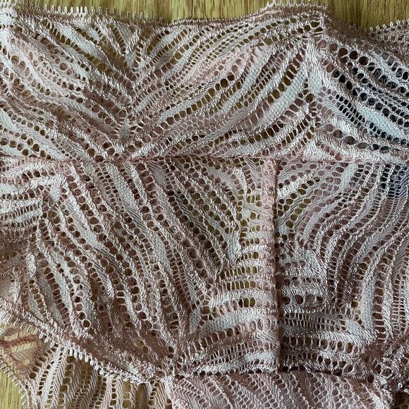 Victoria's Secret Lace Tanga Underwear with Ladder Detail Pink Large - Picture 2 of 5